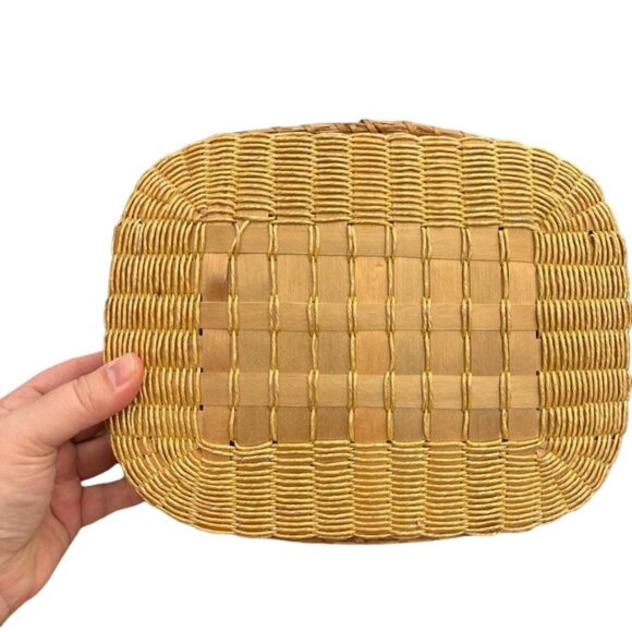 Vintage Wicker Ratan Lidded Storage Basket Boho Cottagecore - Picture 4 of 5